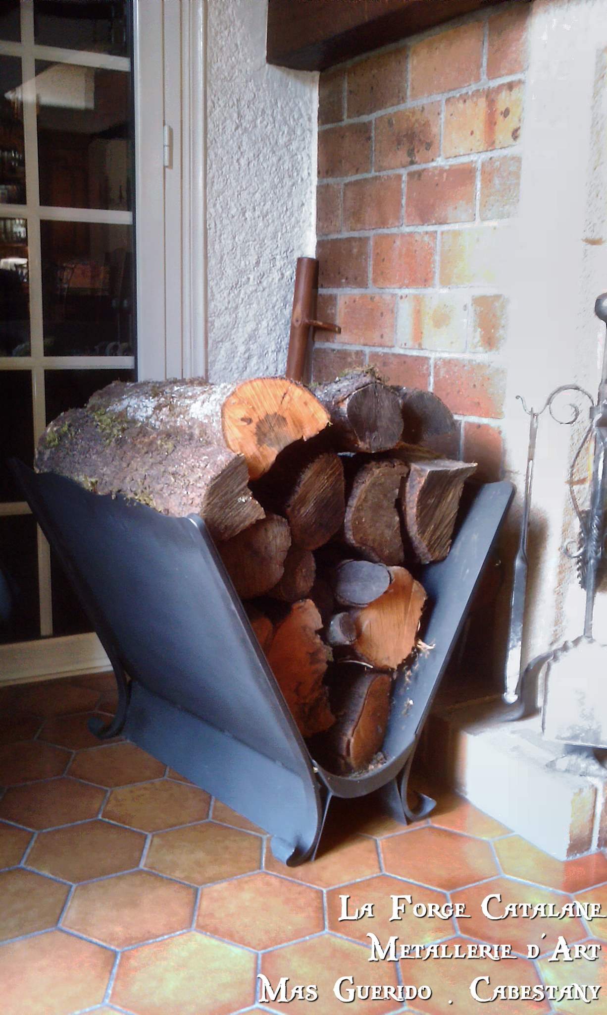 Range bois 1  forge catalane.jpg